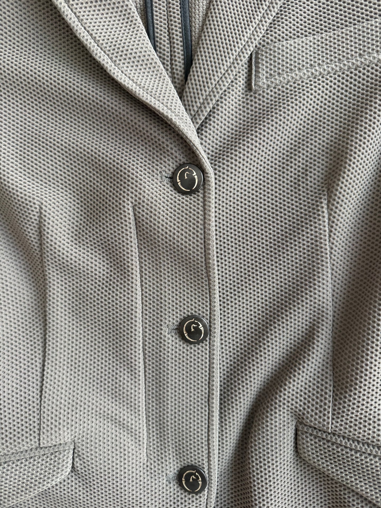 Vestrum Mesh Show Coat Dove Grey IT38 NWOT
